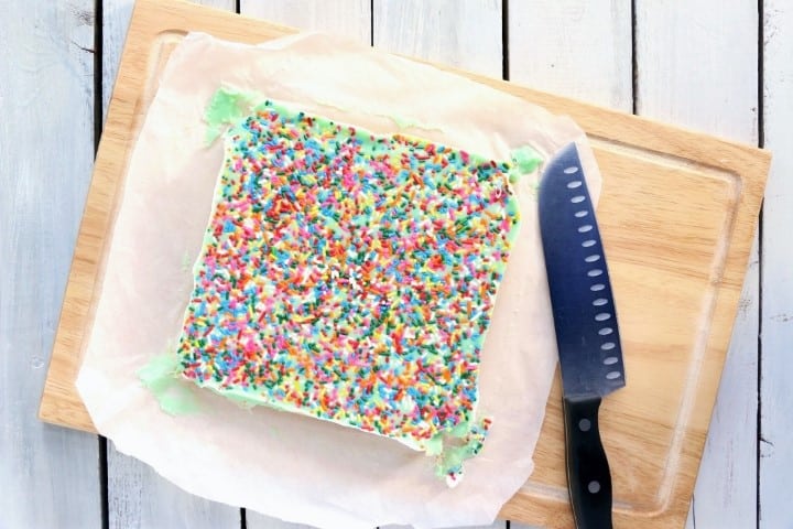 No Bake Cooke Dough Bars with sprinkles (2)
