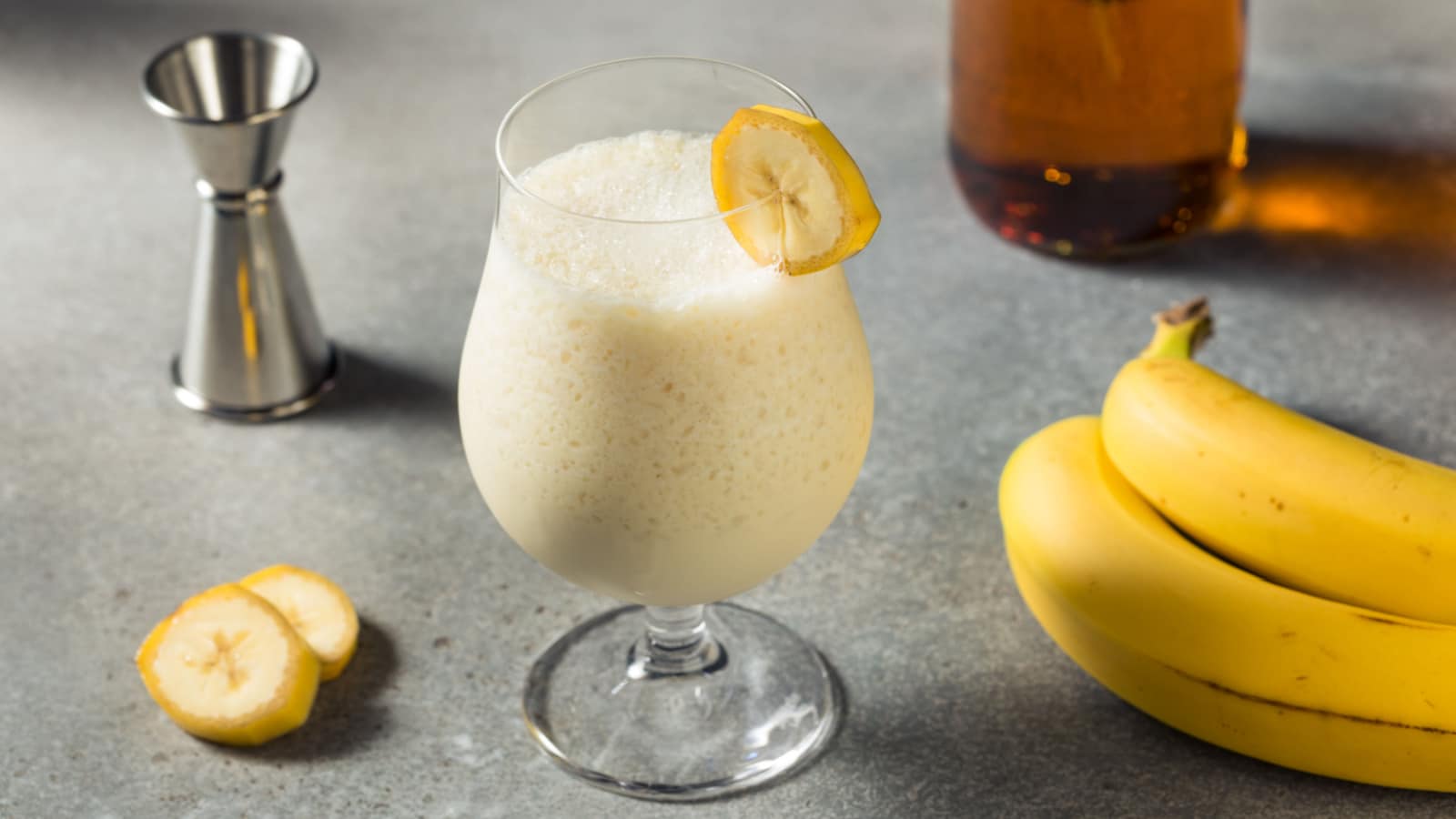 banana colada cocktail