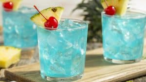 blue hawaiian cocktail