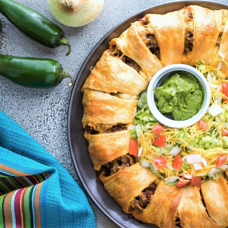 make a taco ring with taco seasoning and ground beef