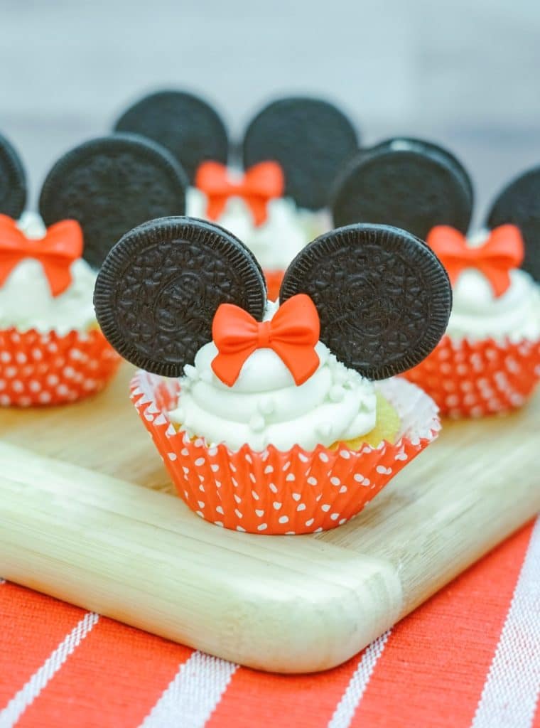How to make Minnie Mouse Cupcakes